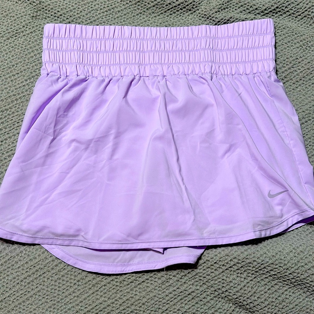 NWOT Nike high rise skirt